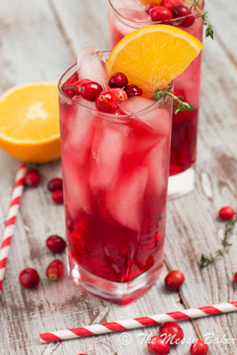 Cranberry-Orange-Gin-Fizz-with-Thyme-5