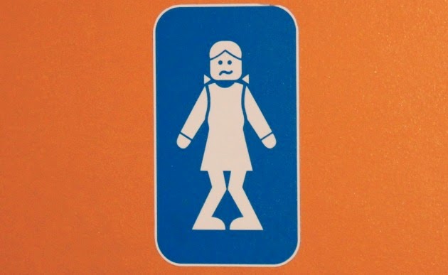 Funny-bathroom-signs-women