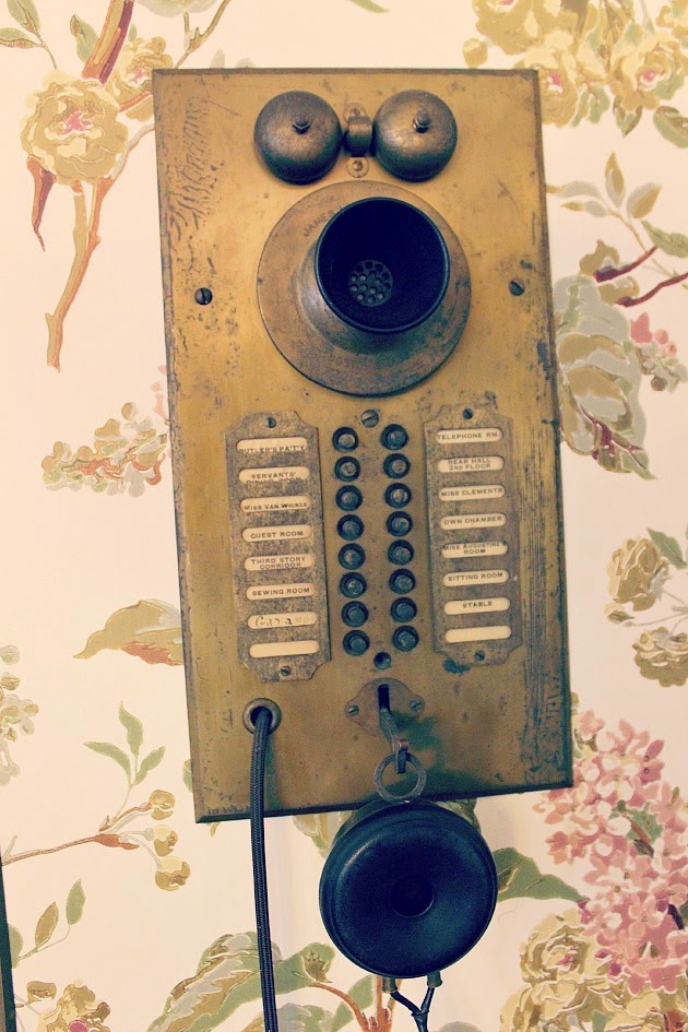 blithewold-mansion-antique-phone