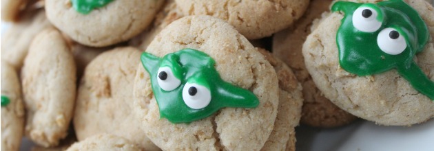 Star Wars fans will love this simple and delicious Yoda Cookie Recipe. Snickerdoodles dressed up for Yoda fans. easy enough to whip up for a Star Wars movie marathon or to take to the theater to see The Force Awakens. Perfect for a party idea, to serve for your family for a special treat. 